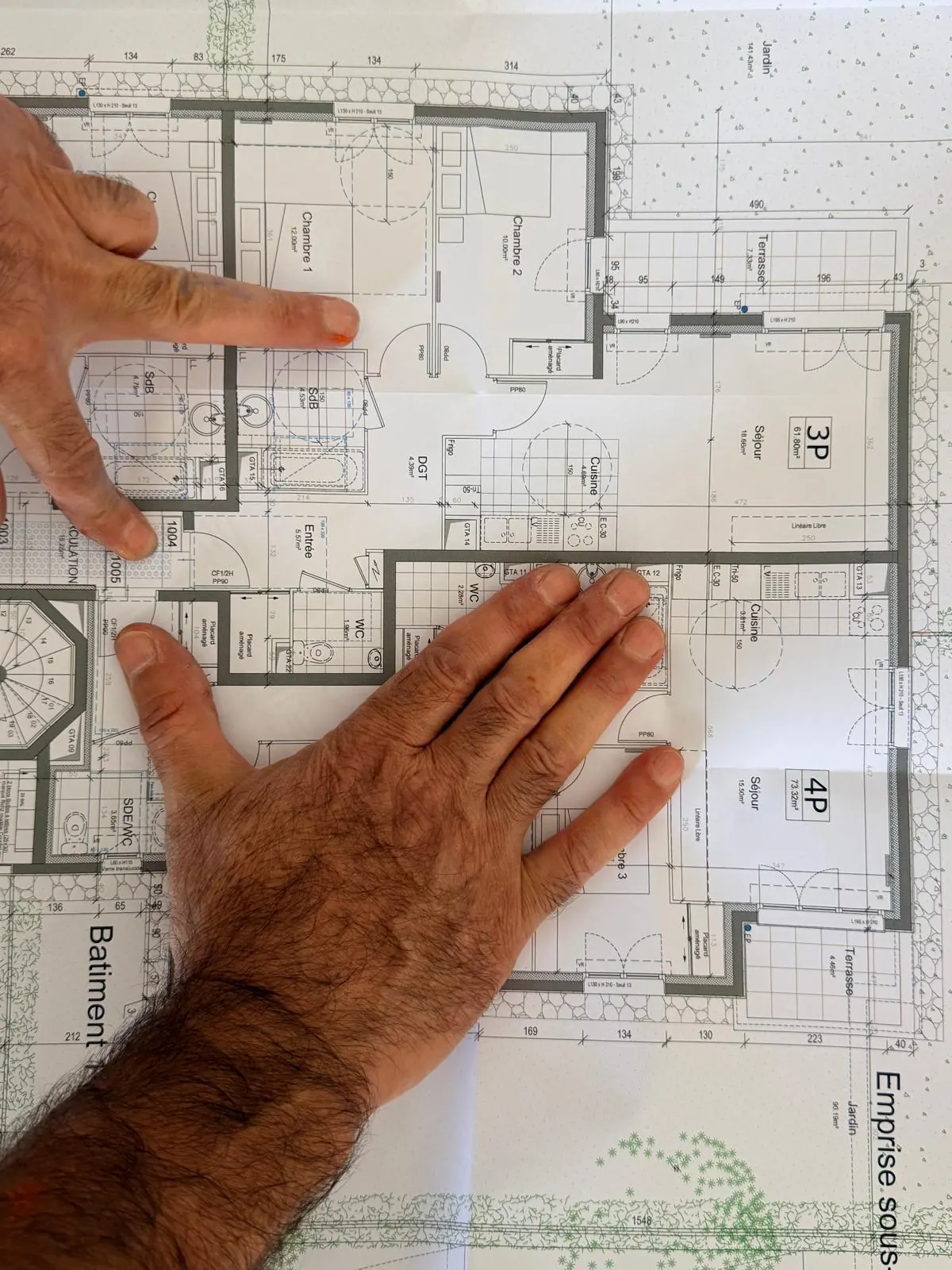 Étude des plans d’un programme immobilier